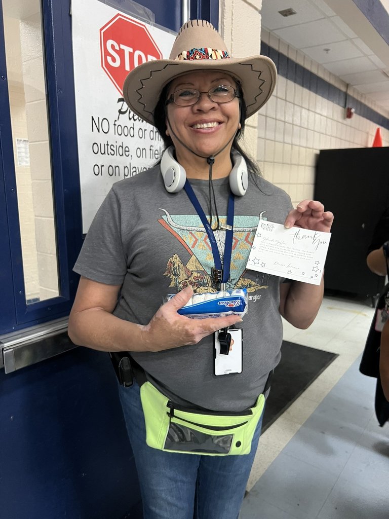 Photo of EKIS staff member receiving a shout out from the community.