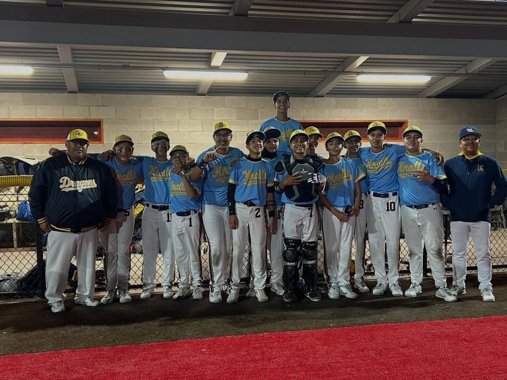 Photo of the EKIS 8th grade baseball team.