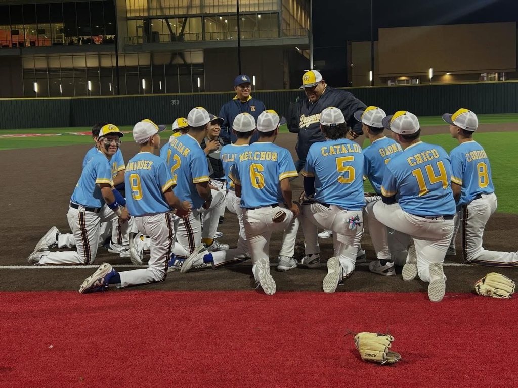 Photo of the EKIS 8th grade baseball team.