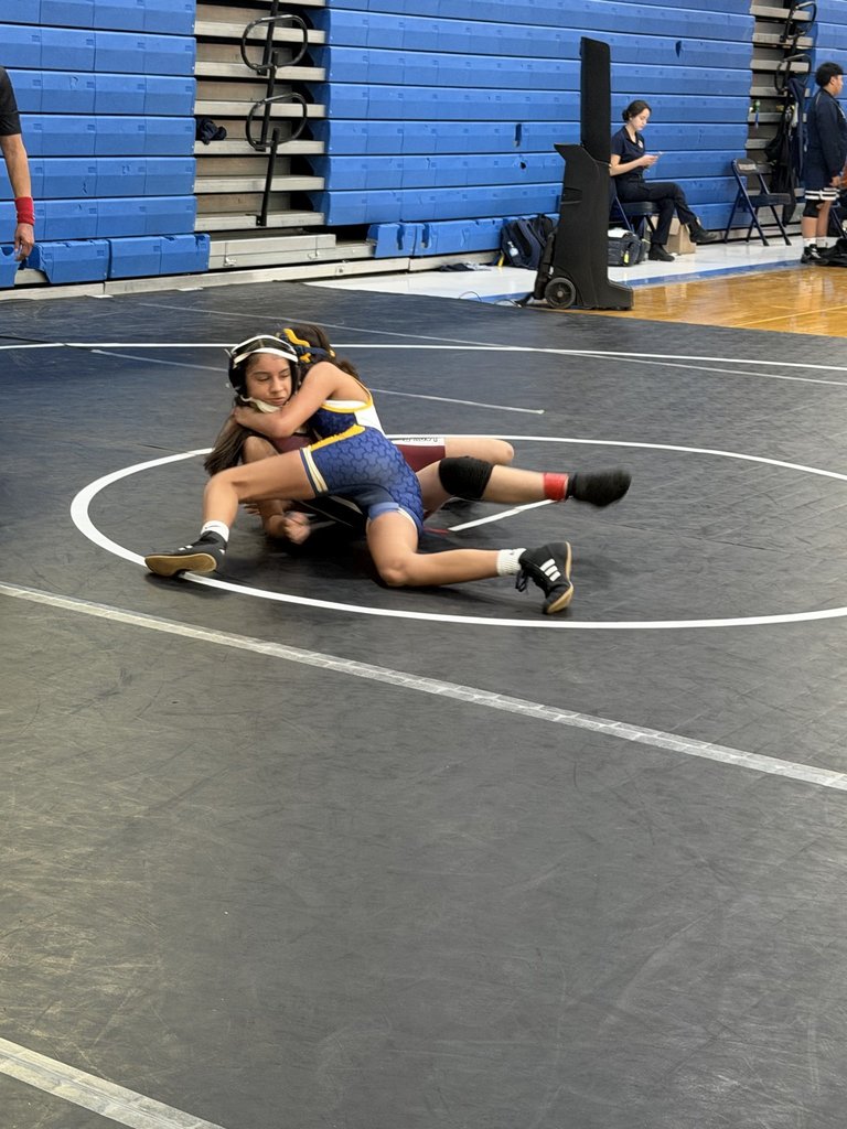 Photo of EKIS wrestlers.