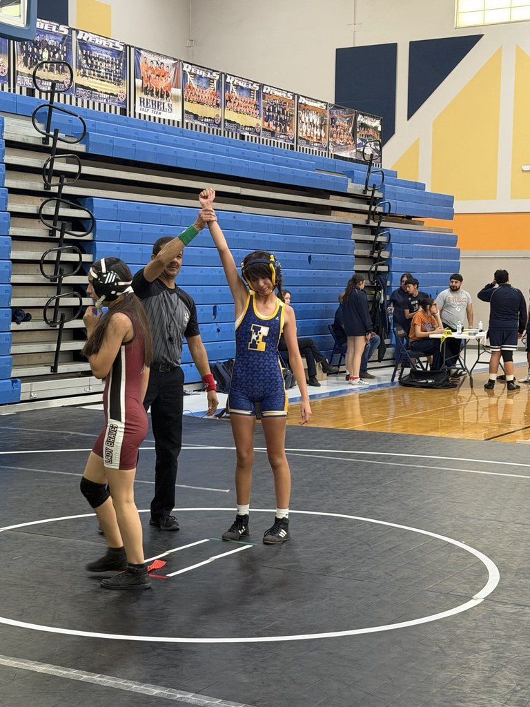 Photo of EKIS wrestlers.