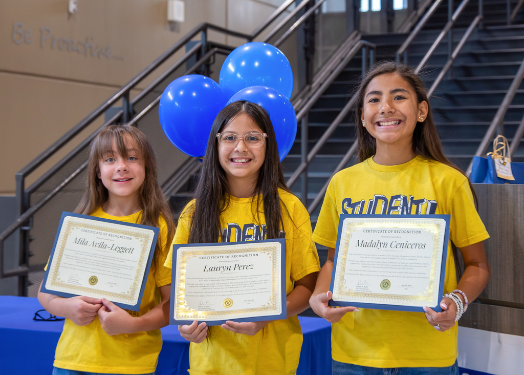 Scotsdale ES Student Council honored by Councilwomen Rocha.