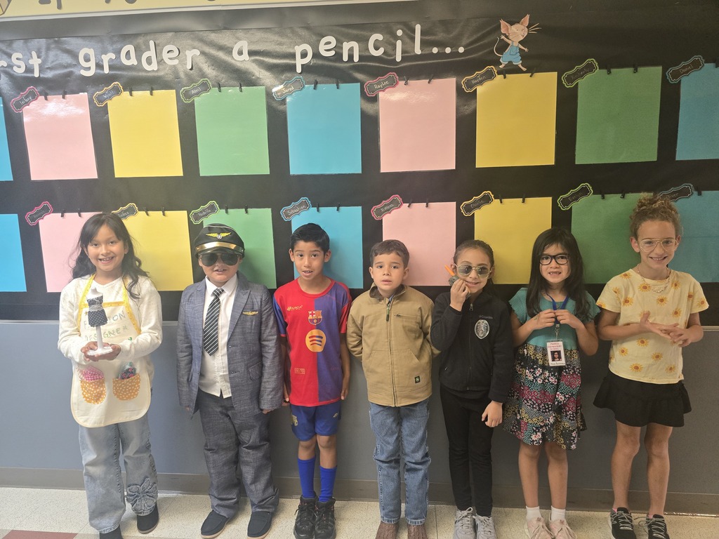 homecoming week day 2 career day. día de profesiones